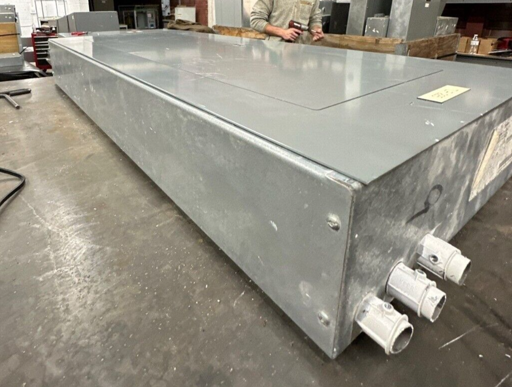 Square D NF Panelboard 250A 600Y/347V 3PH 4W 42 Circuit Indoor Encl MLO Main Lug P353 Used