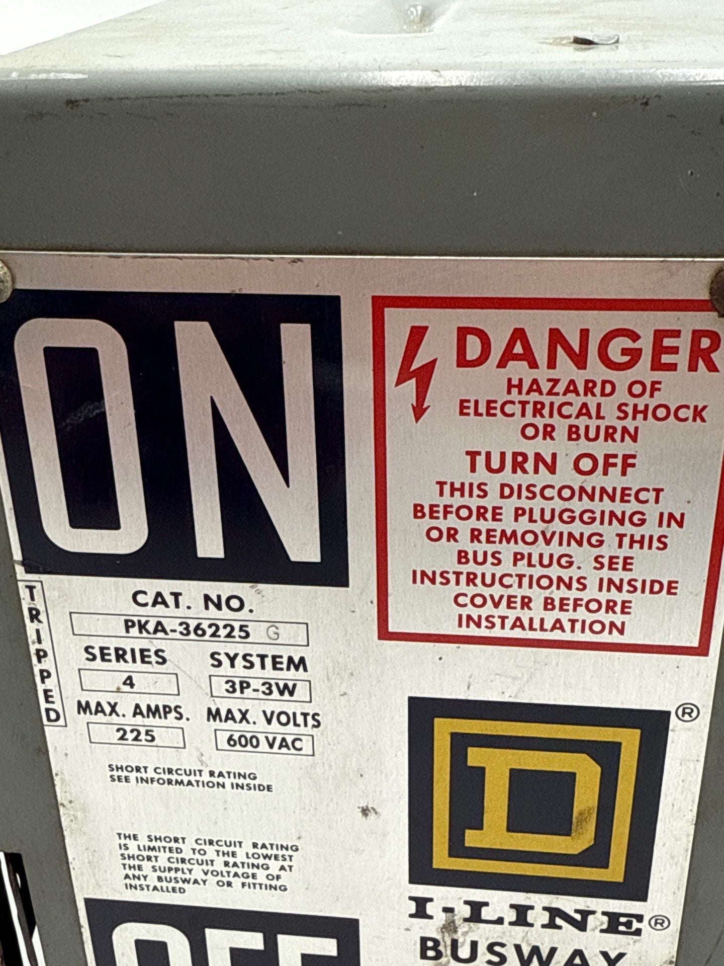 Square D PKA36255 Bus Plug 225A 3PH 3W 600V I-Line Bus way Switch 225 Amp New