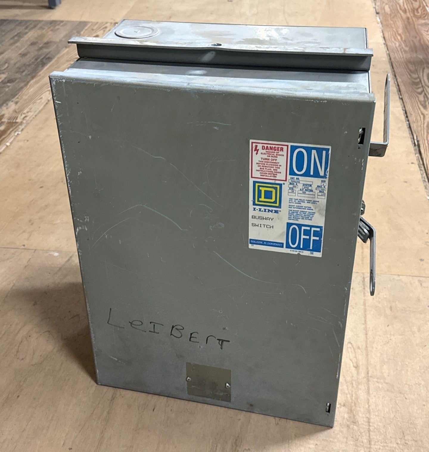 Square D PQ4620G Busplug I-Line Busway Switch 200A 3P 4W 277/480V PQ-4620G Used