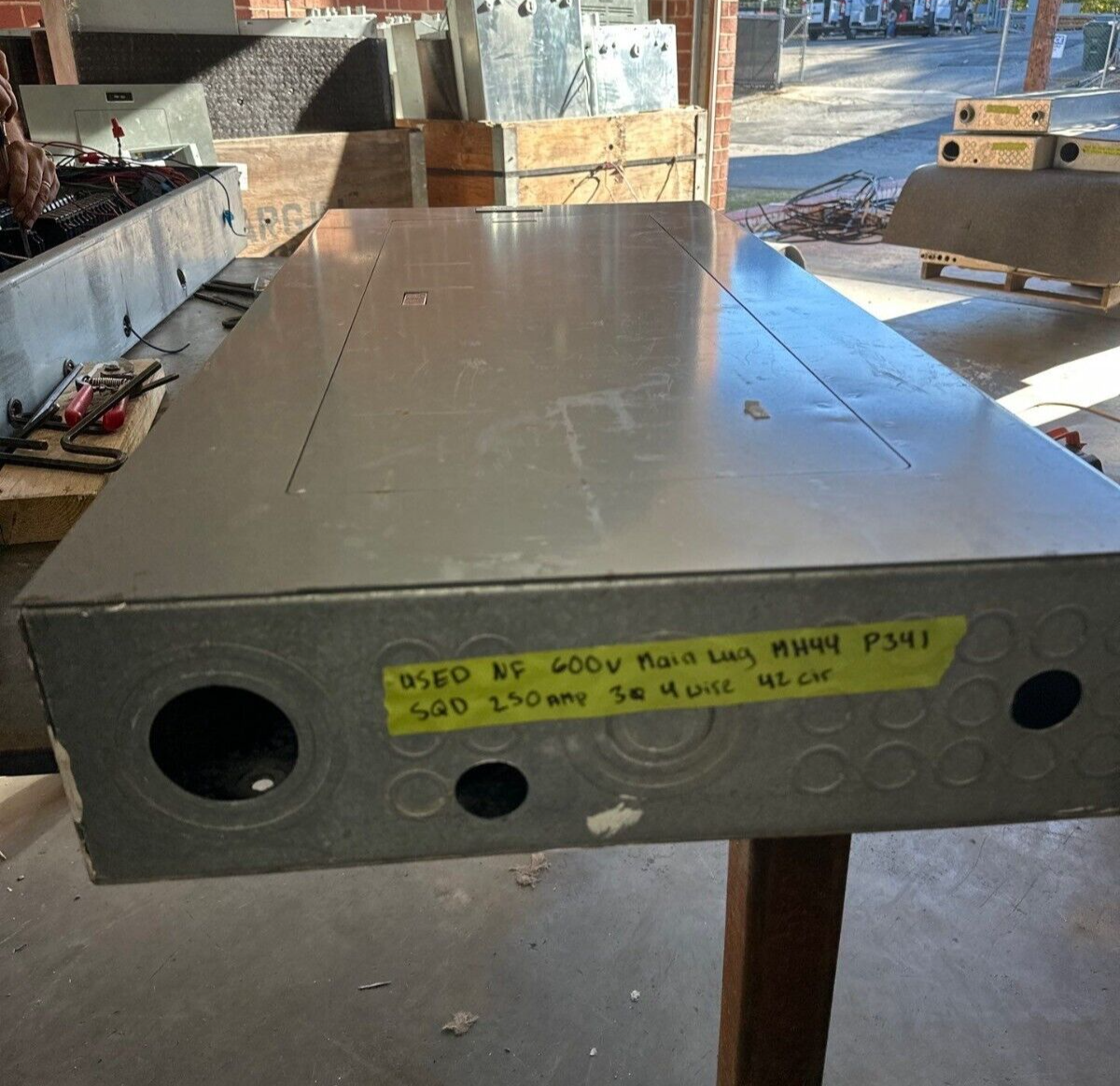 Square D NF Panelboard 250A 600Y/347V 3PH 4W Main Lug 42 Circuit MLO Indoor Encl P341 Used