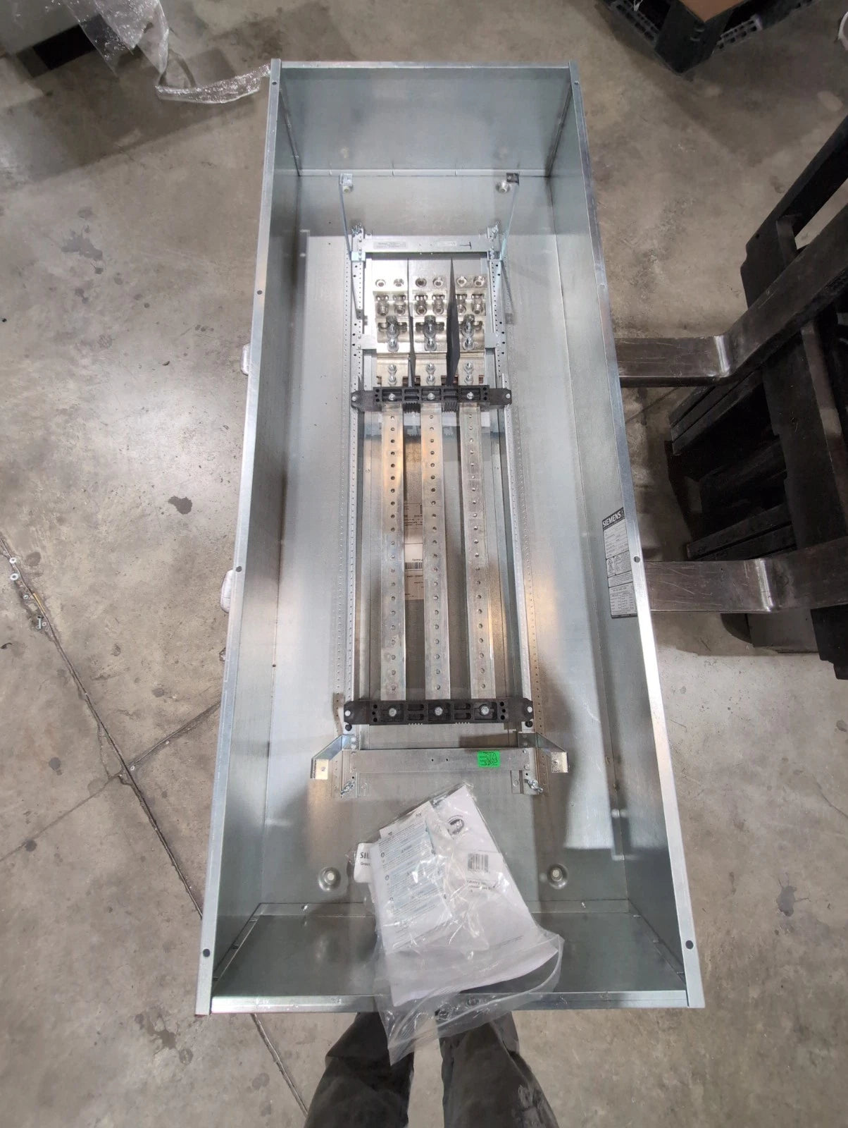 Siemens P3 Panelboard 800A 480V 3P 3W P3X56ML800ATS MLO Panel 800 Amp New