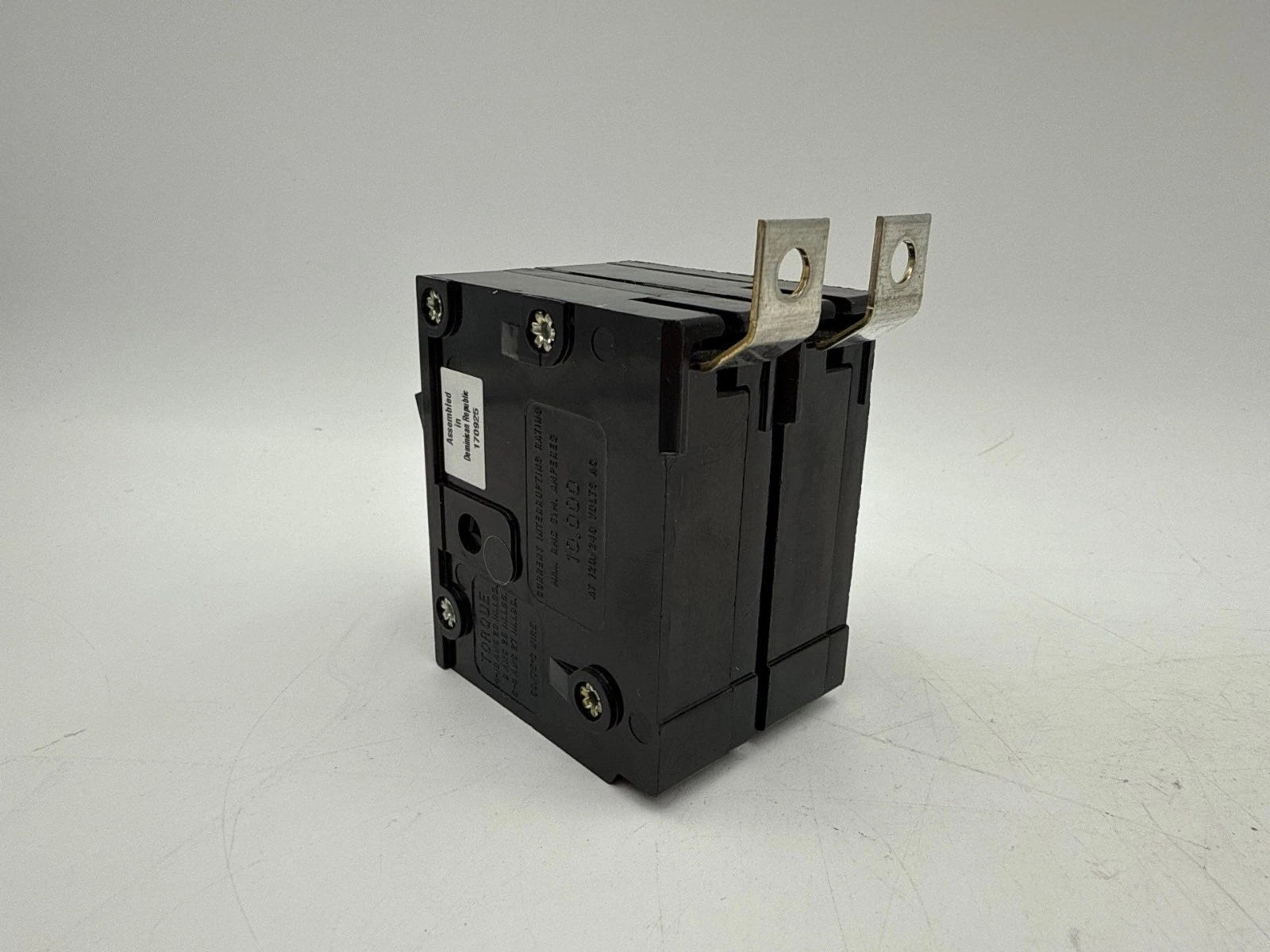 Cutler Hammer BAB2020H Bolt On Circuit Breaker 20A 2P 120/240V BAB2020 BA220 New