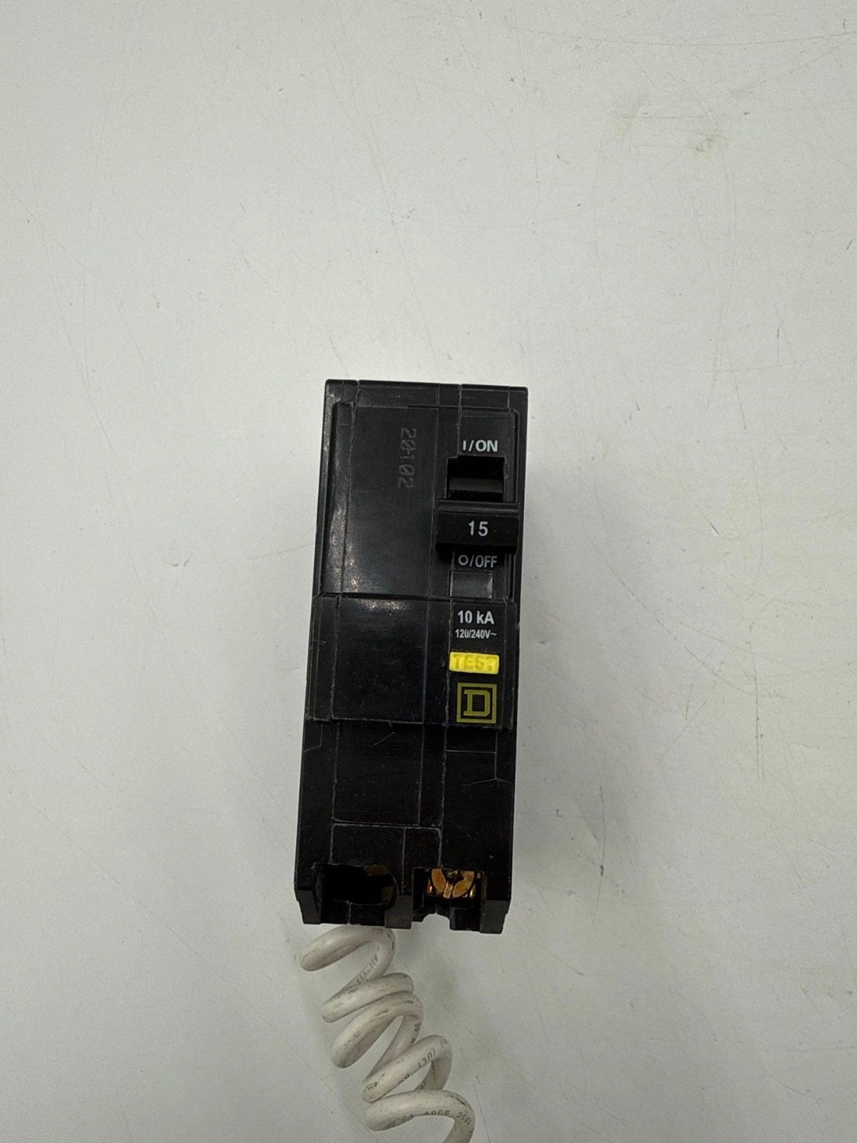 Square D QOB215GFI Circuit Breaker 15A 2P 120/240V 1PH 10kA QOB Bolt On 15 Amp Used