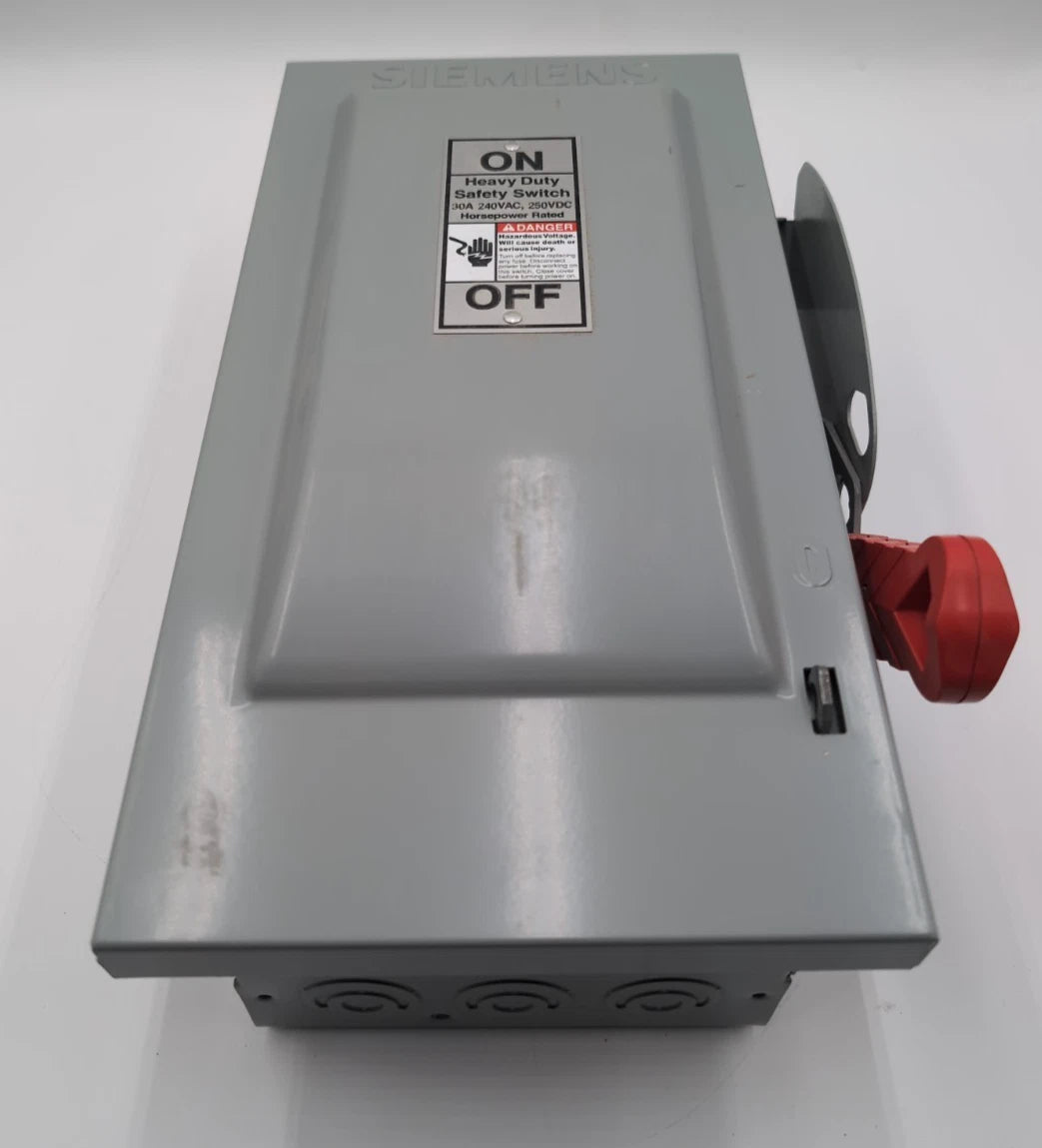 Siemens HF321N Safety Disconnect Switch 30A 3P 240V Type 1 Enclosure NEW New