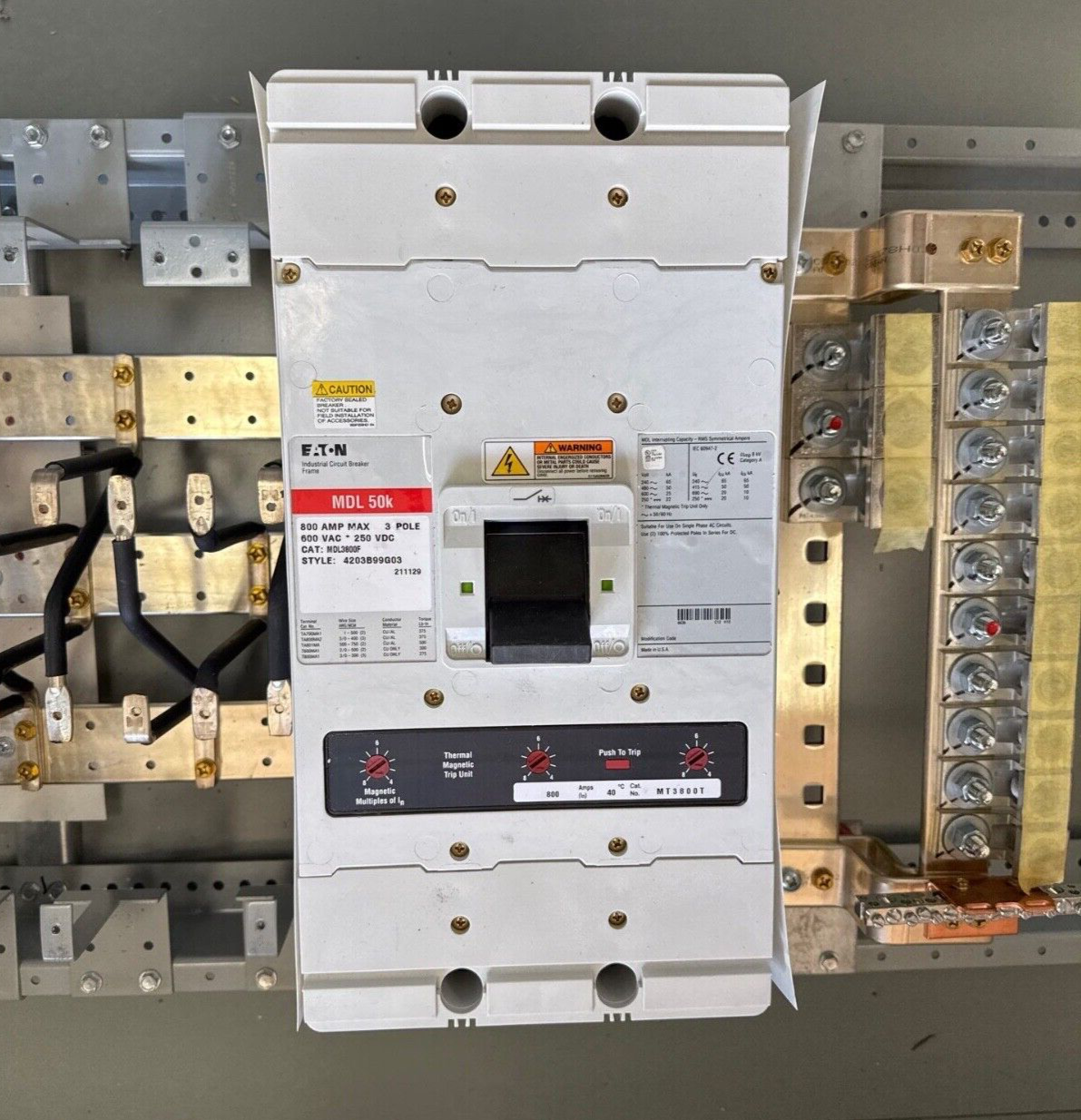 Eaton PRL4B Panelboard 800A 240/120V 3PH 4W Indoor Encl 36 Cir MCB MDL3800F P633-NS New