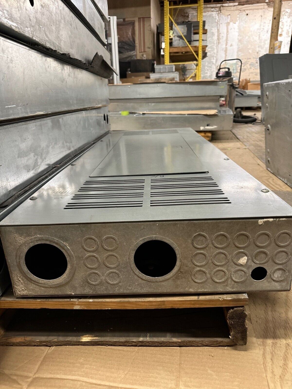 Square D NQOD442L400 Panelboard 400A 208Y/120V 3PH 4W Indoor Encl 42 Circuit MLO P470 Used