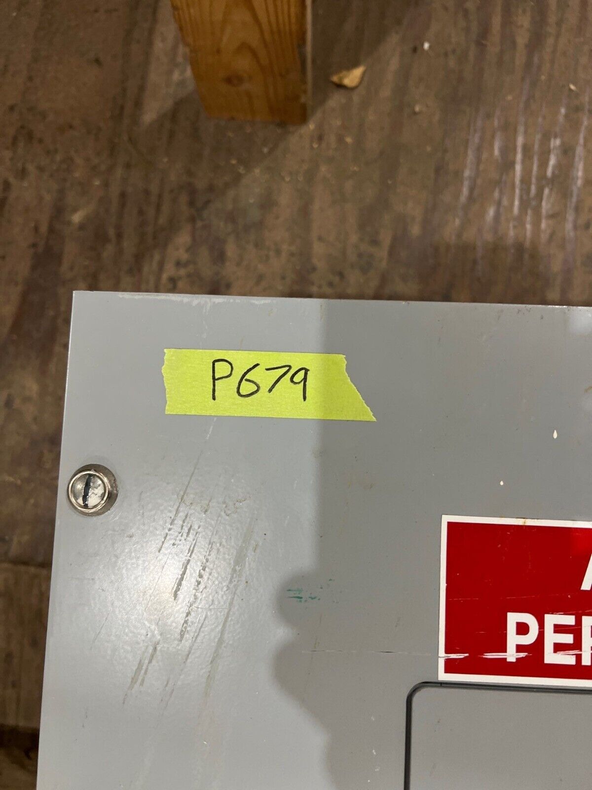 CH PRL2A Panelboard 225A 480/277V 3PH 4W 42 Circuit MLO Main Lug Indoor 225 Amp P679 Used