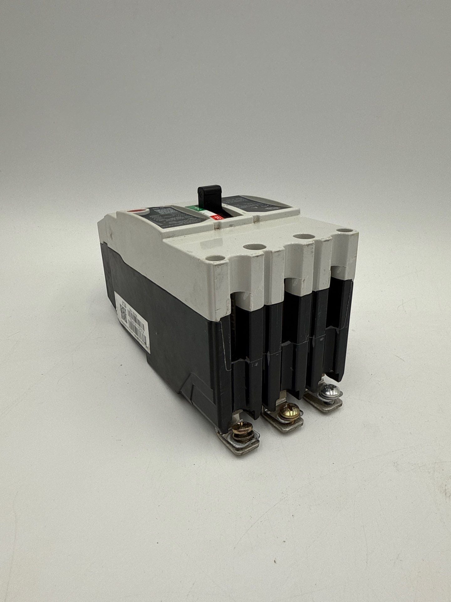 GE TEYL3025B Circuit Breaker 25A 3P 480/277V 3PH TEYL 25 Amp 3 Pole Bolt On Used