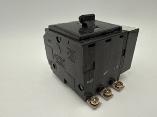 Square D QOB3601021 Circuit Breaker 60A 3P 240V Shunt Trip 60 Amp 3 Pole QOB Used