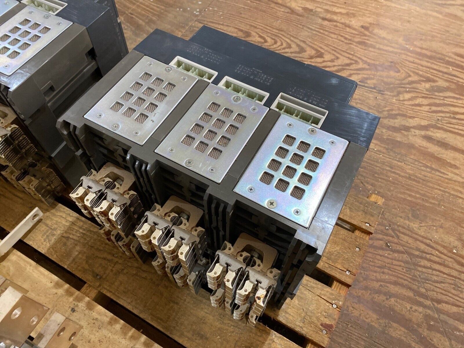 LS Electric UAH-16E3-16A Used