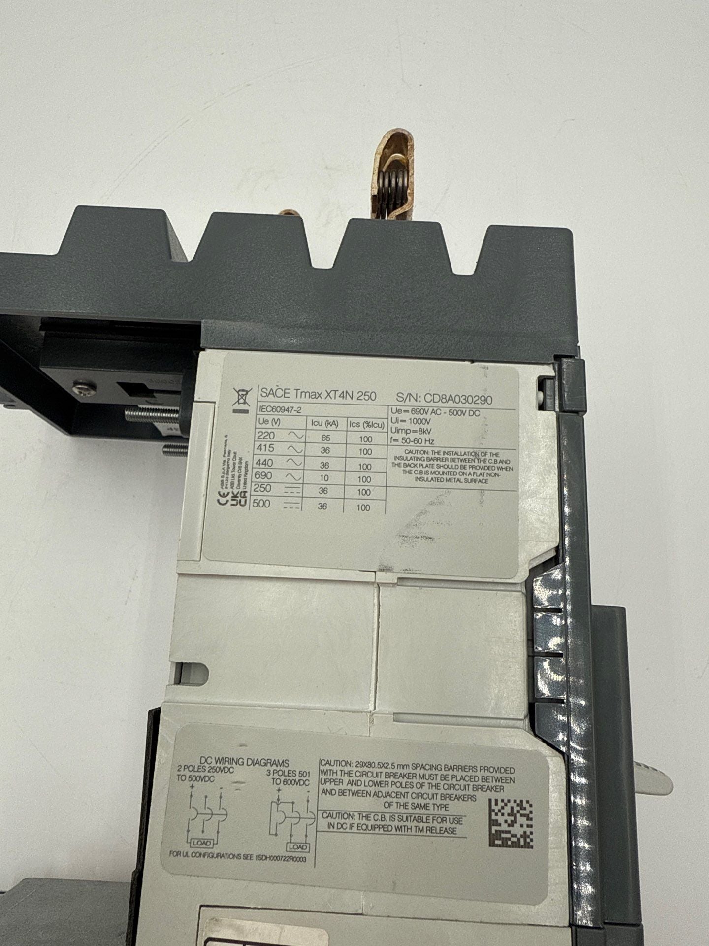 ABB XT4NU3250FY8000XXX Circuit Breaker 250A 3P 600V SACE Tmax XT4N 250 Used