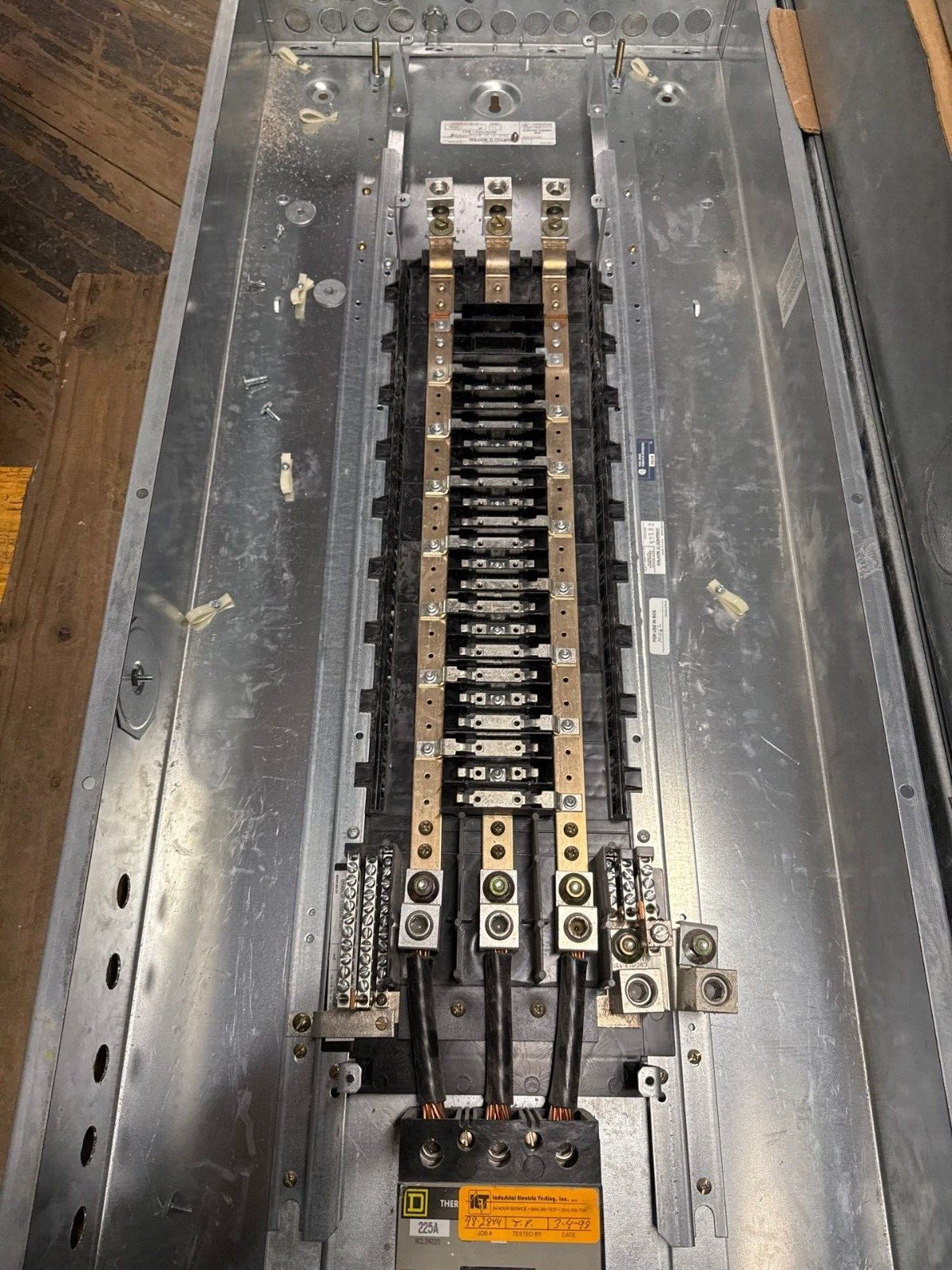 Square D NQOD Panelboard 225A 208/120V 3PH 4W Indoor Encl 42 Cir MCB KCL34225 P561 Used