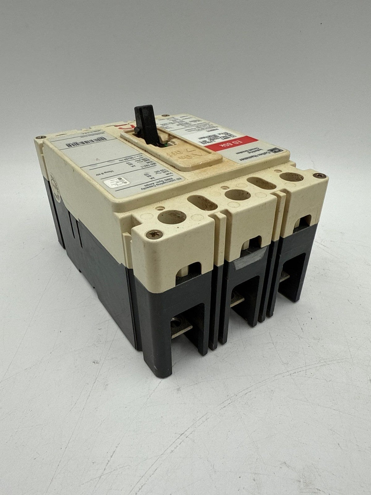 Cutler Hammer ED3175 Circuit Breaker 175A 3P 240V 3PH ED 65k 175 Amp 3 Pole Used