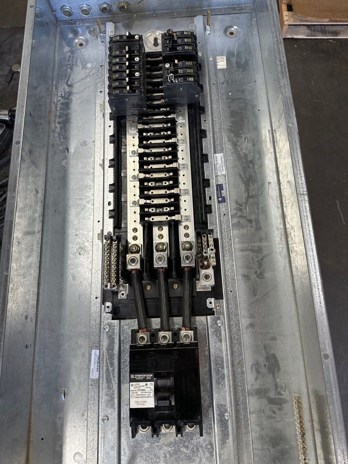 Square D NQOD442M225 NQOD Panelboard 225A 208Y/120V 3PH MCB Indoor Encl 42 Cir P359 Used