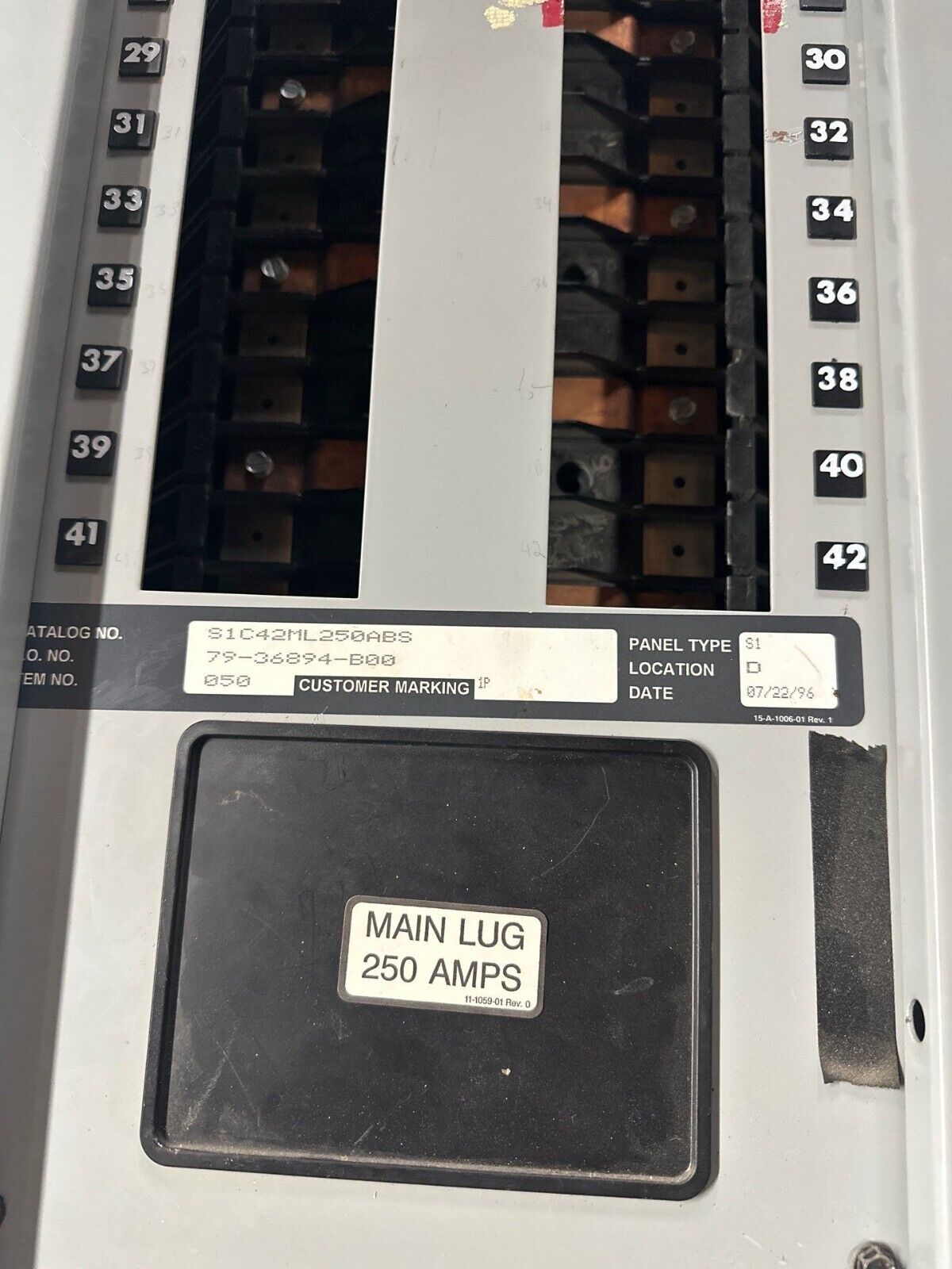 Siemens S1C42ML250ABS S1 Panelboard 250A 208/120V 3PH MLO Indoor Encl 42 Circuit P067 Used