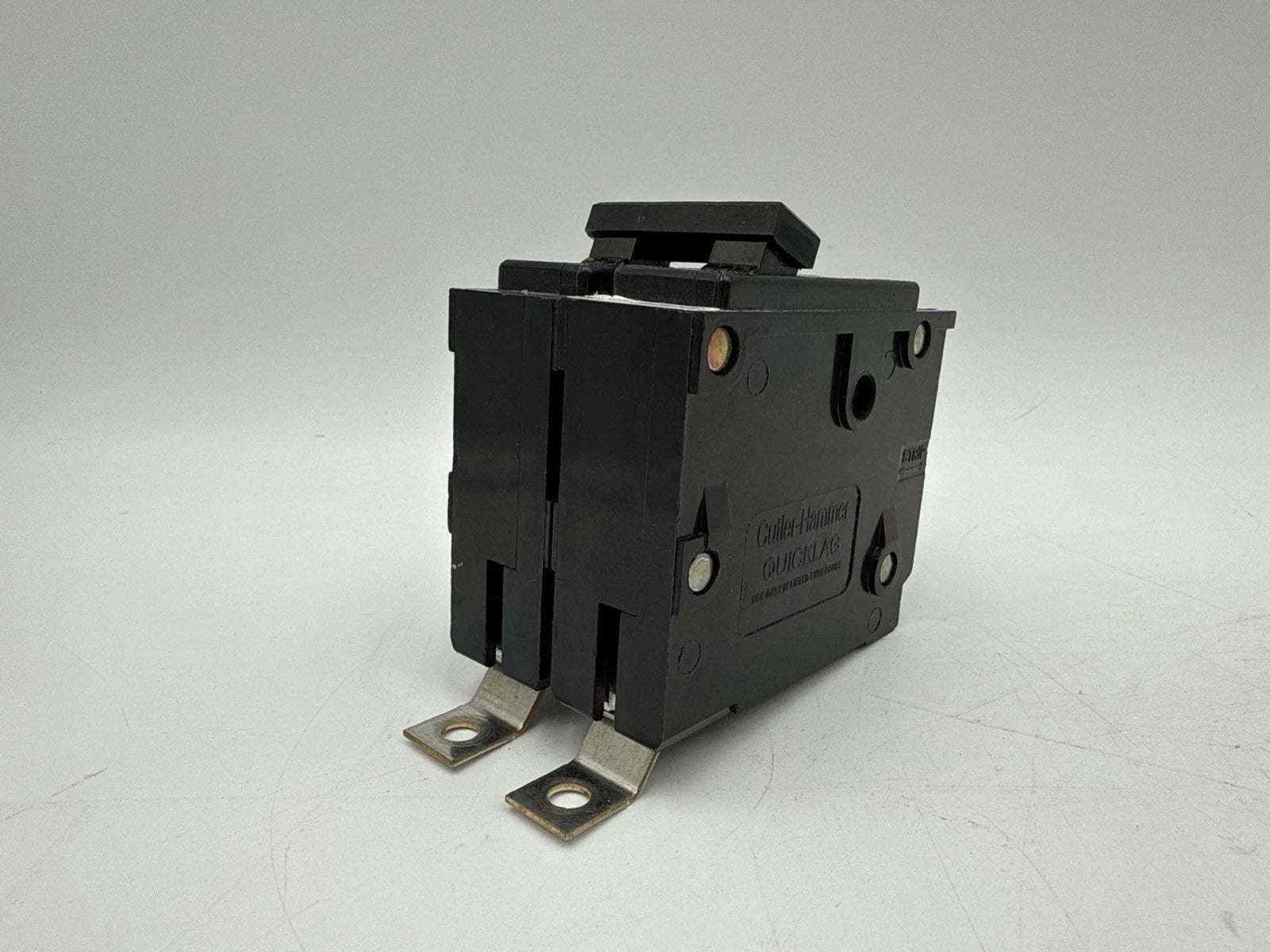 Cutler Hammer BAB2020H Bolt On Circuit Breaker 20A 2P 120/240V BAB2020 BA220 New