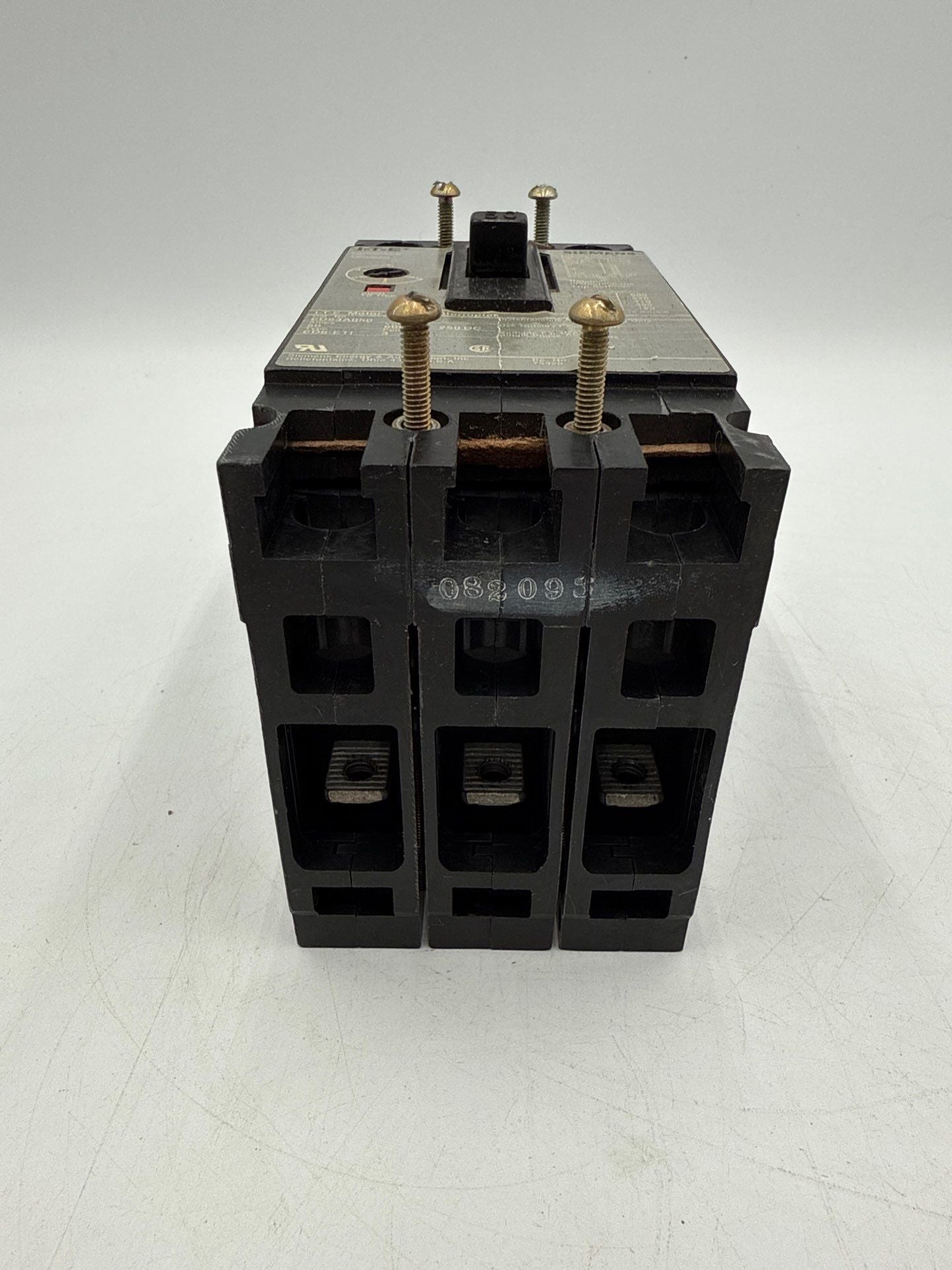 Siemens ED63A050 Circuit Breaker 50A 3P 600V 3PH ED6 3 Pole 50 Amp Gray New