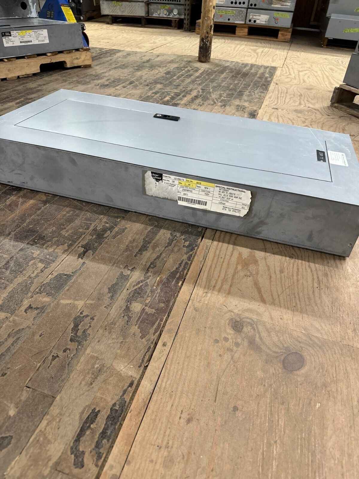 GE AQF3421ABX Panelboard 125A 208Y/120V 3PH 4W 42 CIR MCB THQB32100 Indoor Encl P009 Used