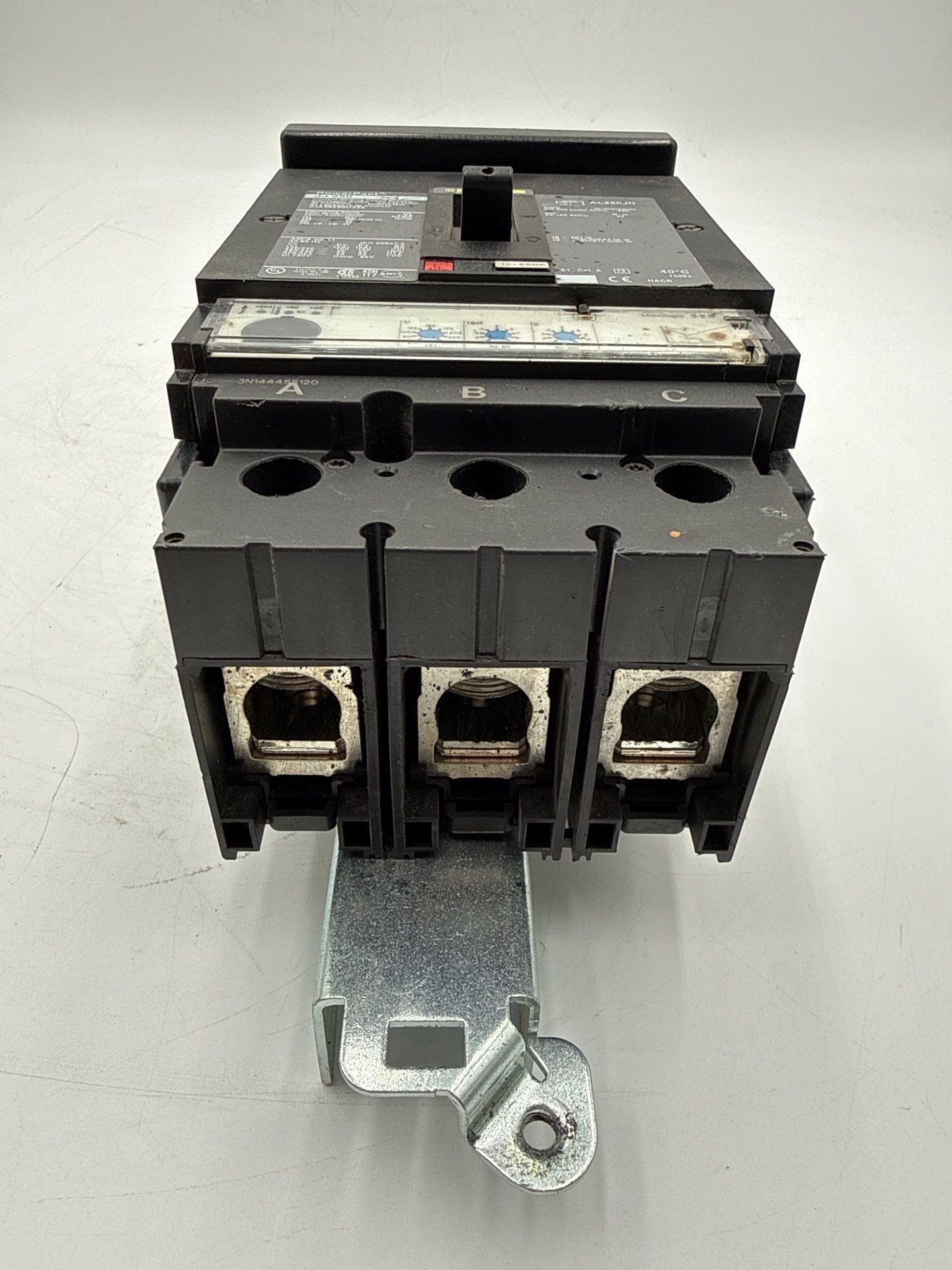Square D JJA36250U33X I-Line Circuit Breaker 250A 3P 600V JJA 250 Amp 3 Pole Used