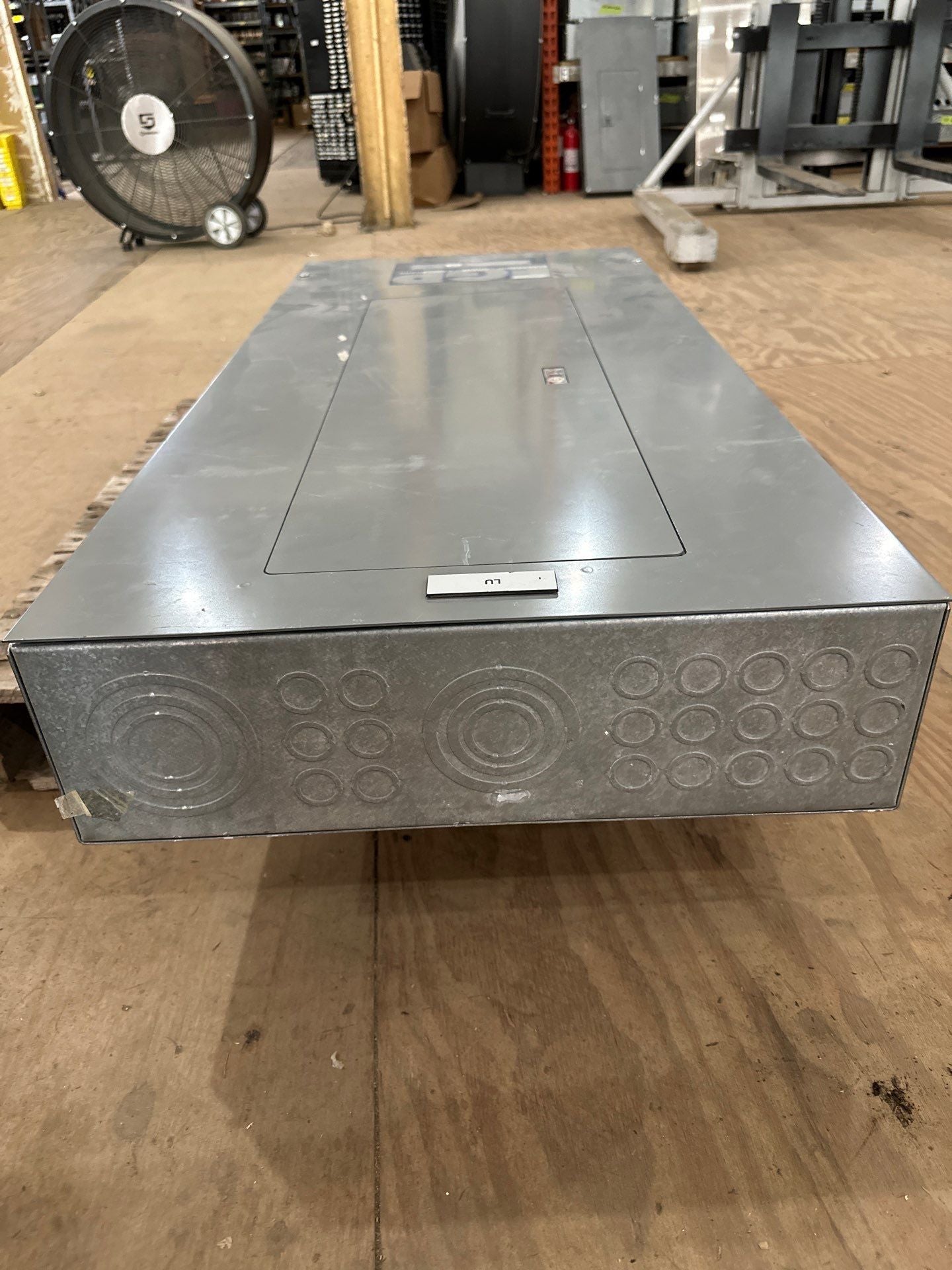 Square D NQOD442L225CU Panelboard 225A 208/120V 3PH 4W 42 Cir MLO Panel 225 Amp Used