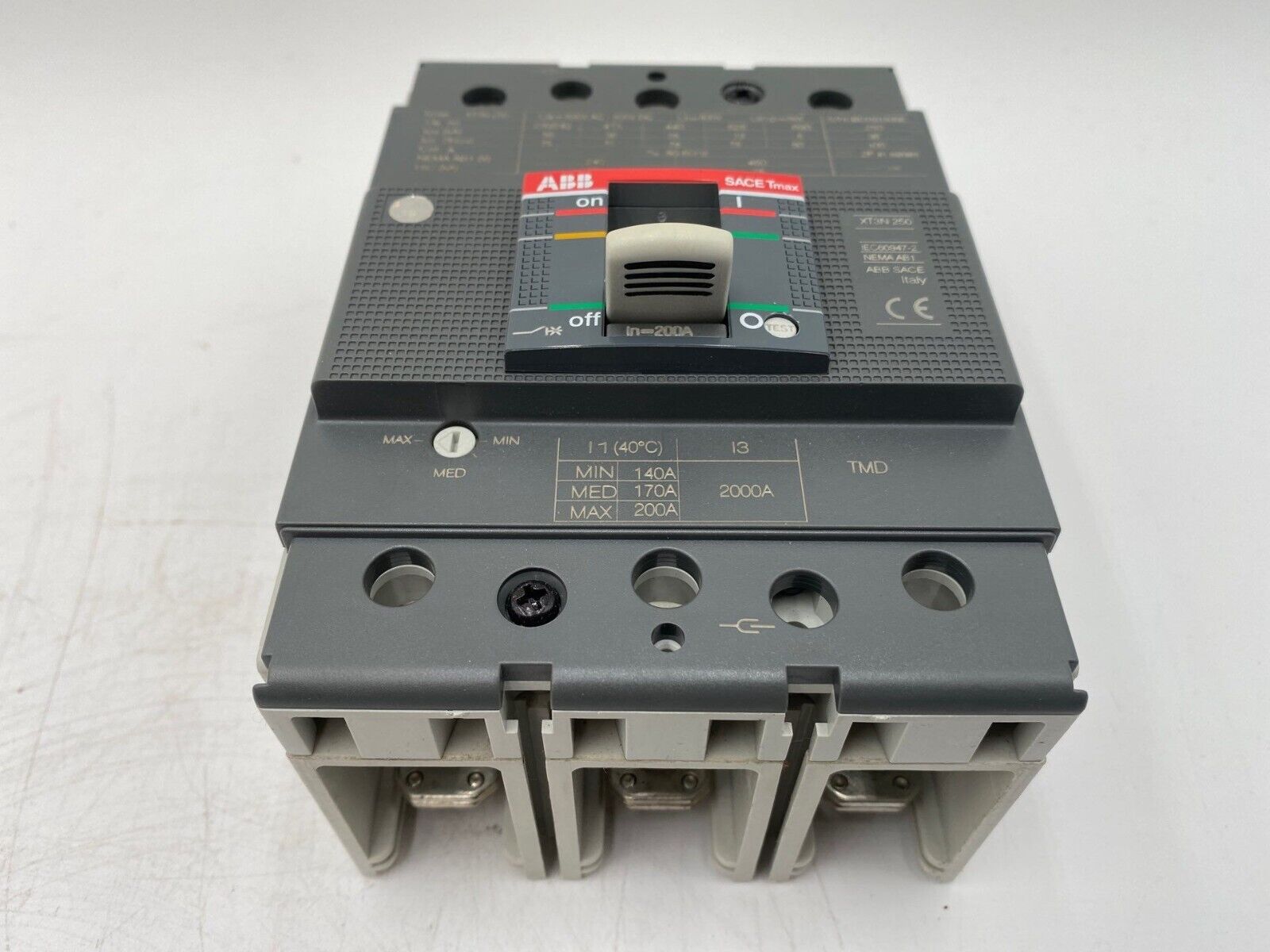 ABB XT3NE3200AFF000XXX New