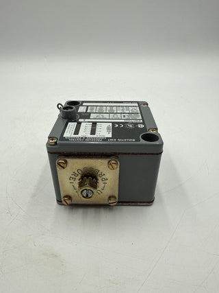 Allen Bradley 836T-T252J Pressure Switch Vacuum Control 200PSI MAX 6-75 PSI New