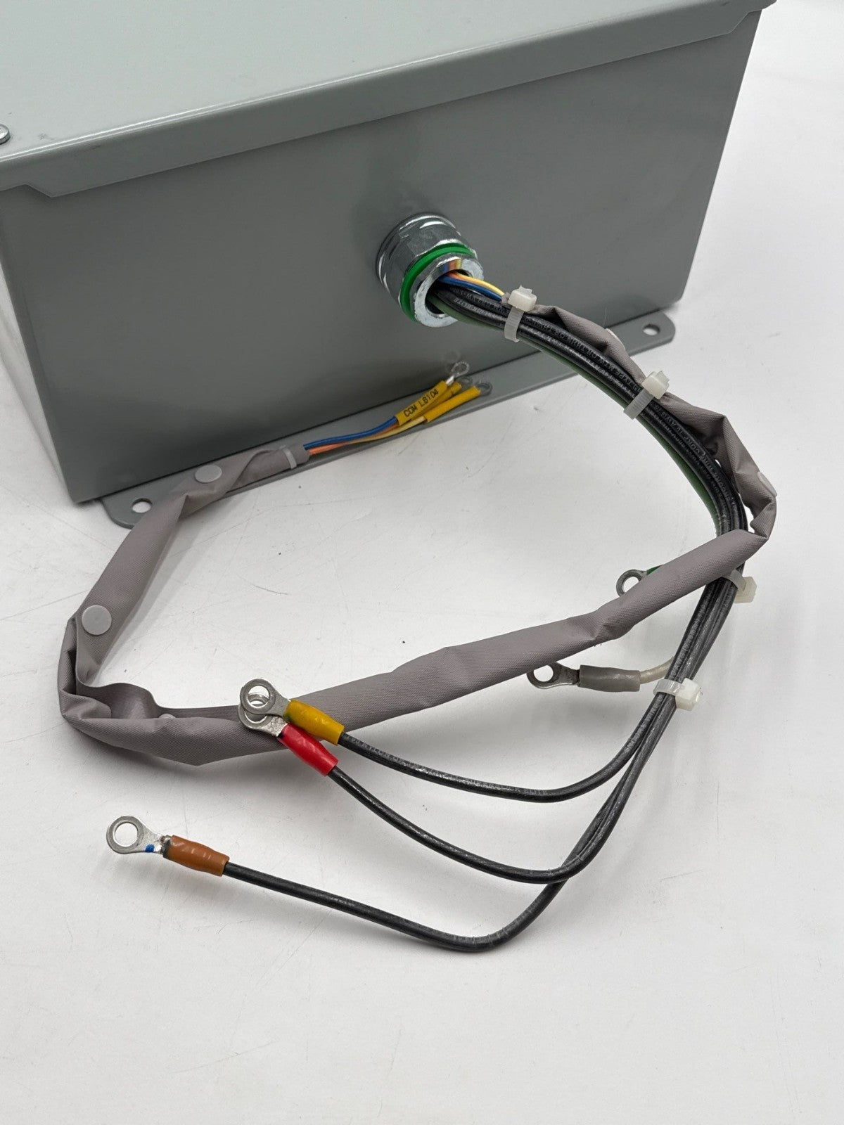 SpecPRO SSMD323Y2AC13S6 Surge Protective Device 20kA 277/480V 3PH Wye SPD TVSS Used