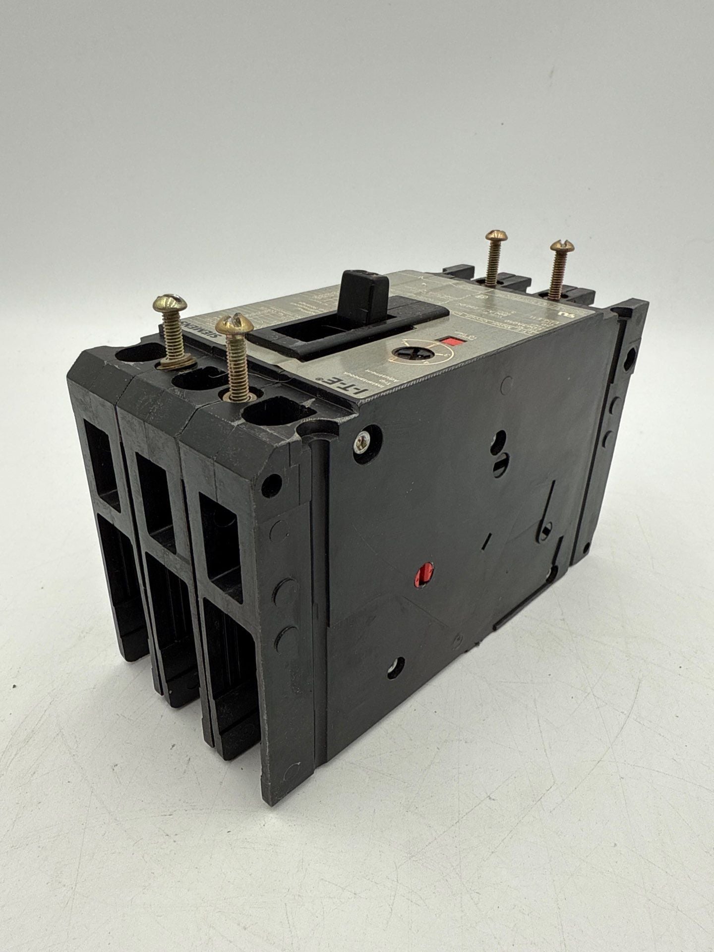 Siemens ED63A050 Circuit Breaker 50A 3P 600V 3PH ED6 3 Pole 50 Amp Gray New