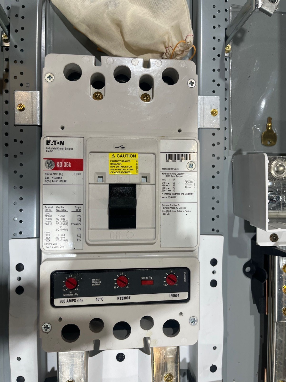 Eaton PRL2A Panelboard 400A 480/277V 3PH 18Cir MCB Panel 250A Subfeed 3R Encl