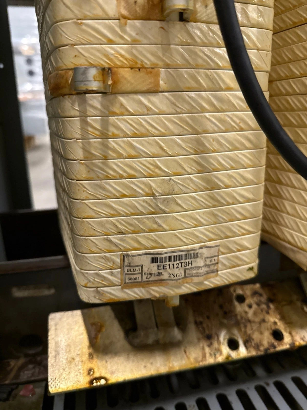 Square D 112.5KVA EE112T3H 3PH Transformer Pri 480V Sec 208Y/120V Indoor T283 Used