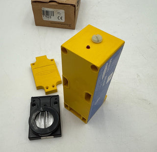 Banner Engineering SBC1 17623 Multi Beam Scanner Block New