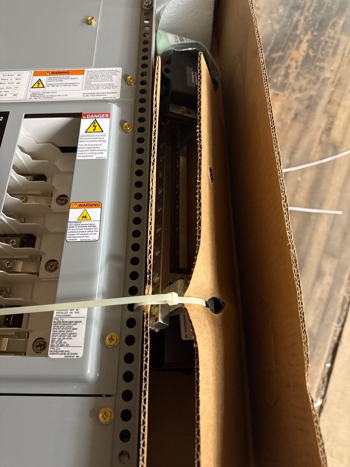 Eaton PRL2A3100X18C Panelboard Interior 100A 480/277V 3PH 18 Circuit PRL2A New