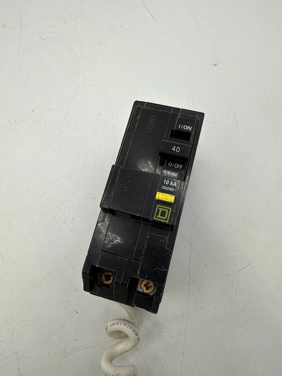 Square D QOB240GFI Circuit Breaker 40A 2P 120/240V 1PH 10kA QOB Bolt On 40 Amp Used
