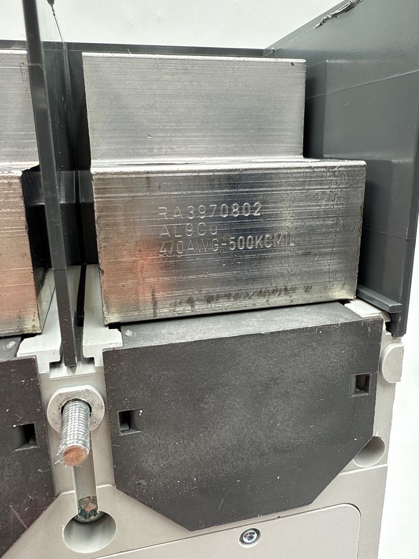 ABB XT7SU380CFFF000XXX Circuit Breaker 800A 3P 600V Ekip Dip LSI XT7S 800 New