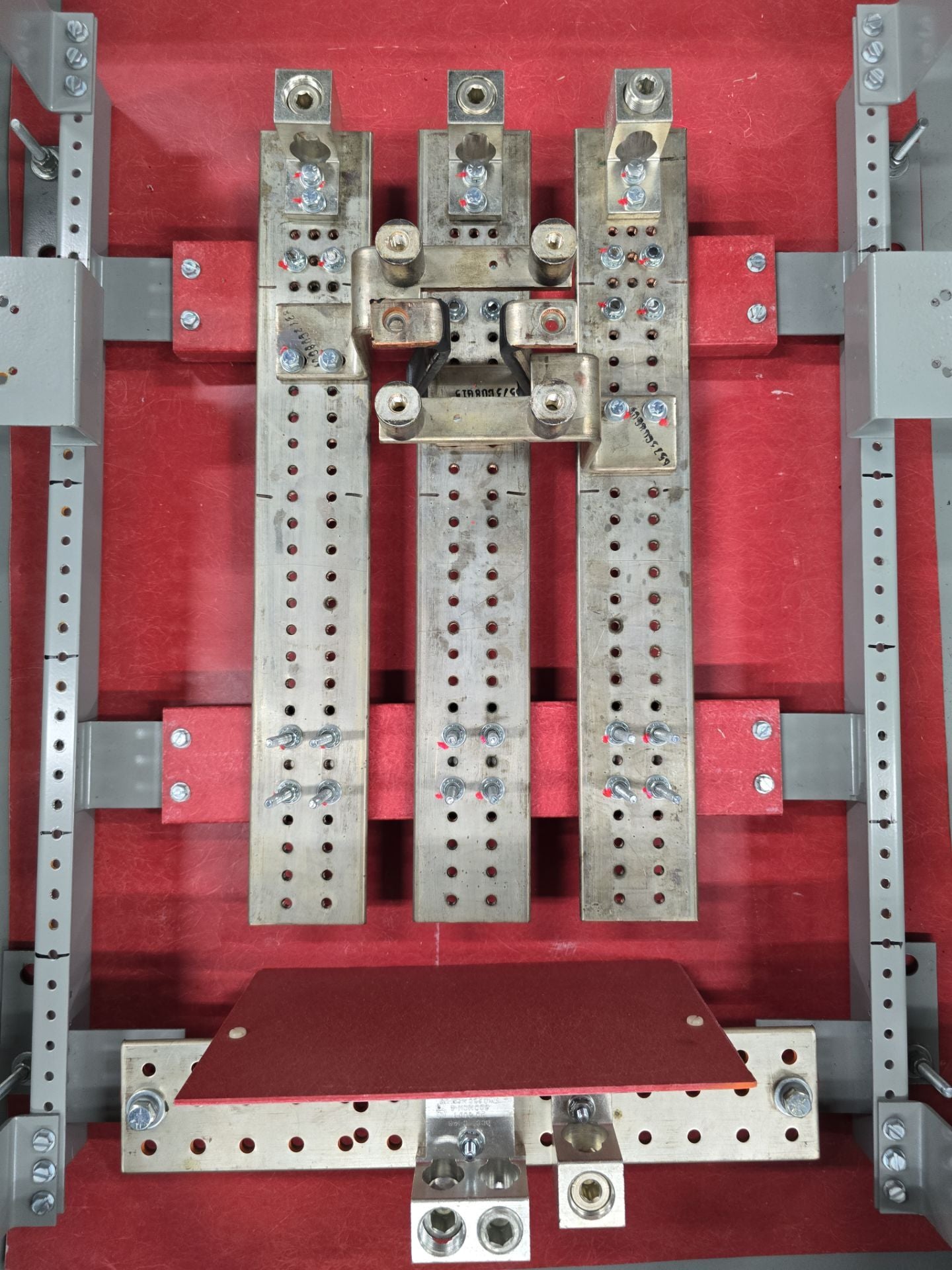 IEM CDP Panelboard 400A 480/277V 3PH 4W MLO 400 Amp Panel Indoor Used