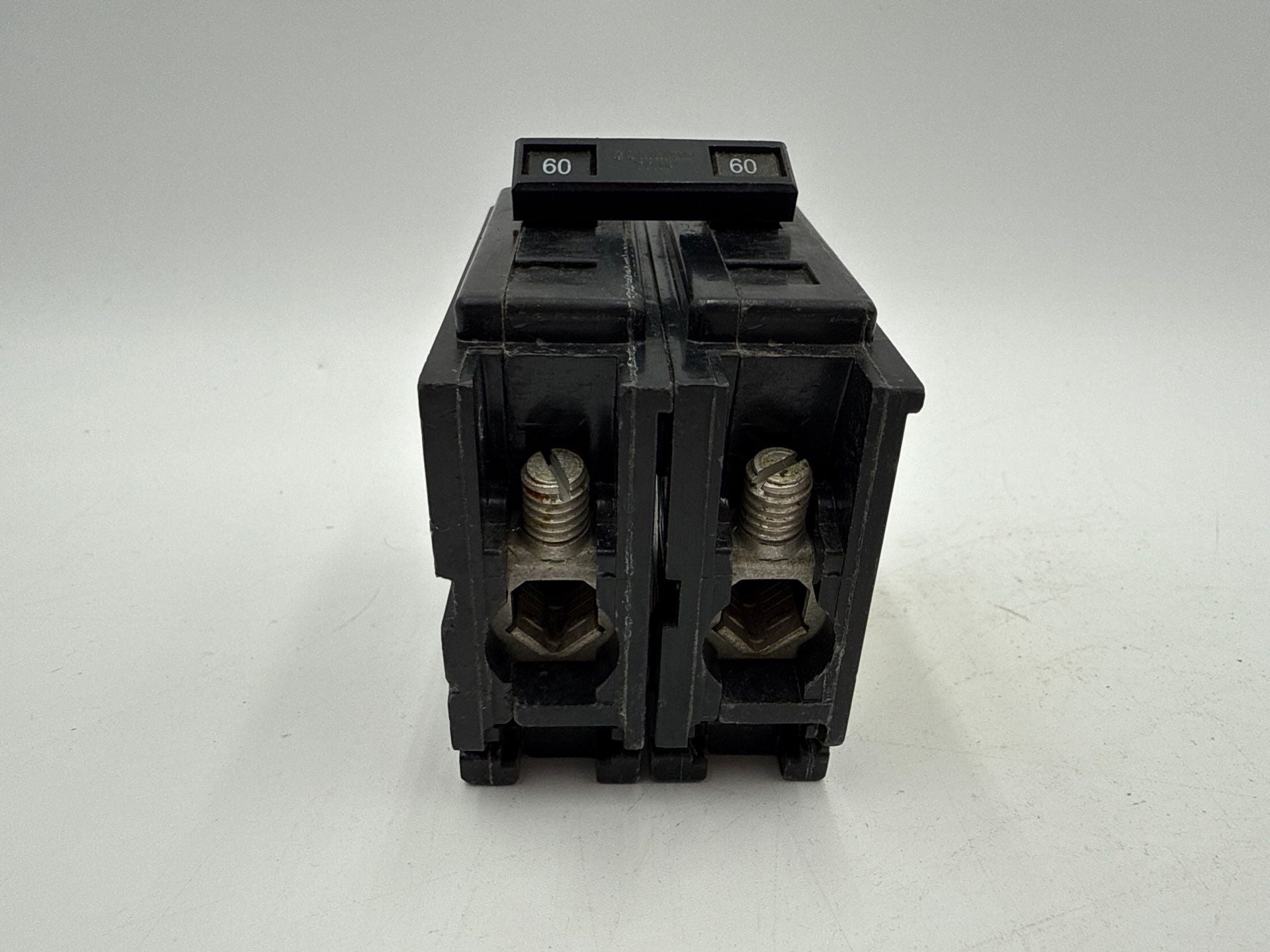 Eaton QBHW2060 Circuit Breaker 60A 2P 120/240V QBHW 22kA 60 Amp 2 Pole Bolt On Used