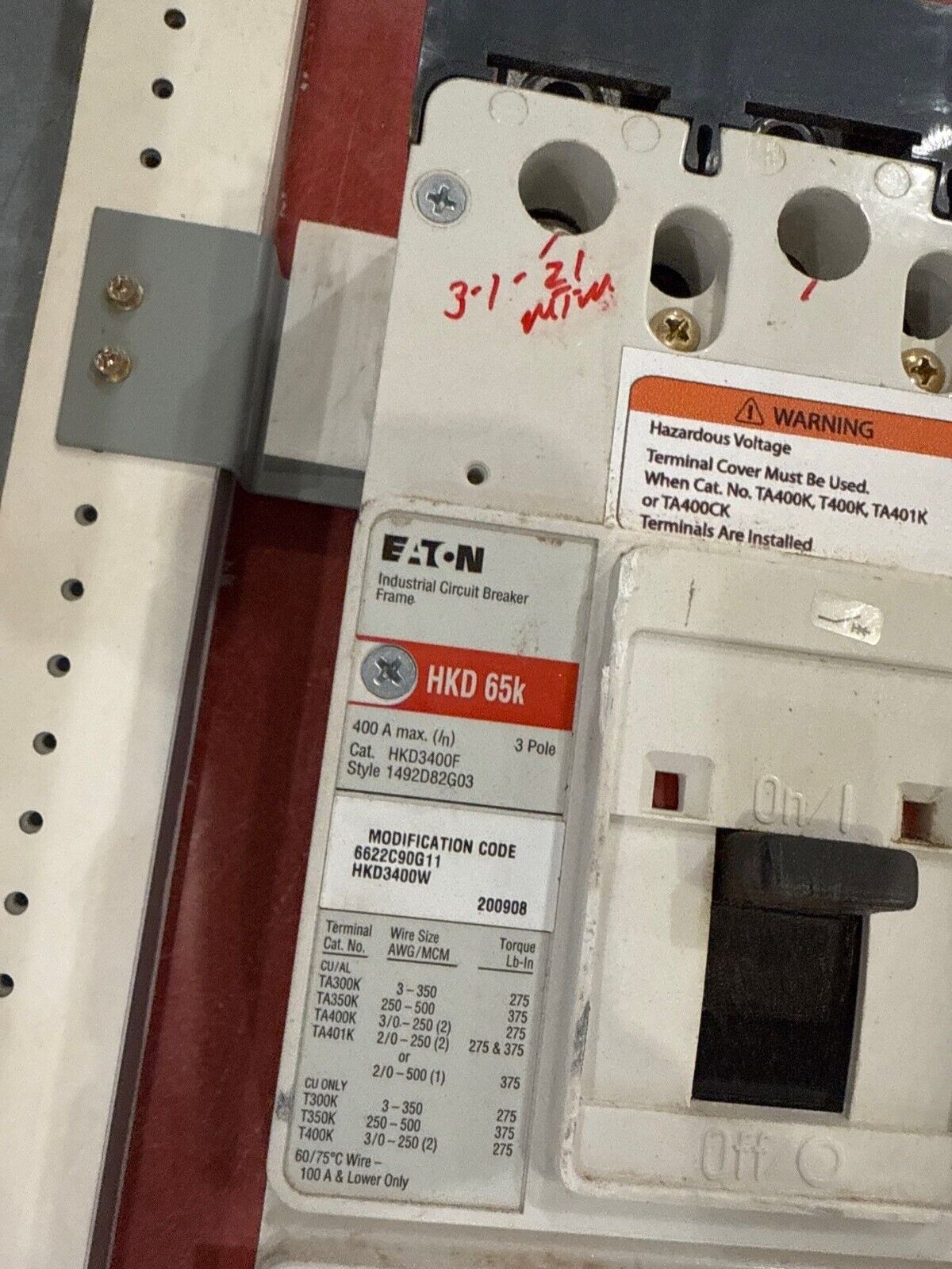 Eaton PRL3A Panelboard 400A 480/277V 3PH 4W 18 Cir Indoor Encl MCB HKD3400F P632 Used