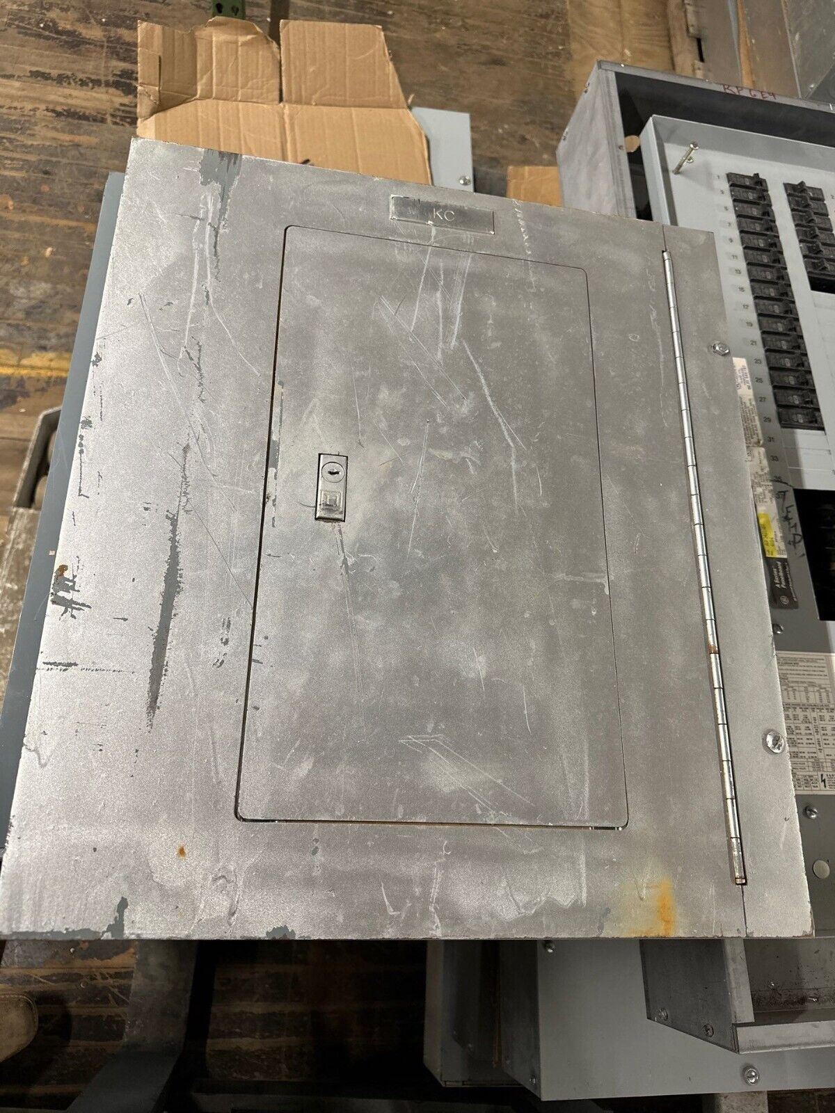 Square D NQOD20L100CU Panelboard 100A 120/240V 3PH 3W MLO Main Lug 20CIR NEMA 1 P309 Used