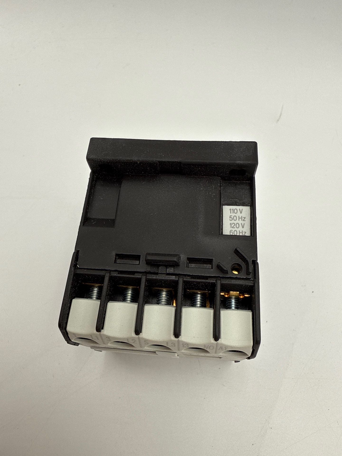 Eaton XTMC9A10A Contactor DILEM-10 Coil 110/120V 3PST-NO 3P 5HP 690V DIN New