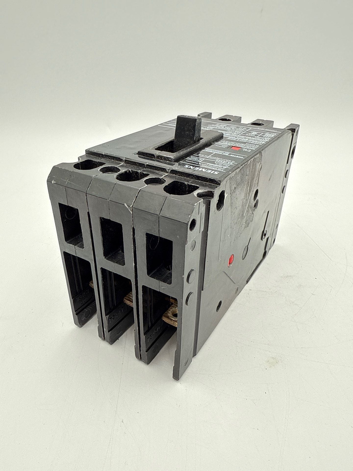 Siemens HED43B020 Circuit Breaker 20A 3P 480V 3PH HED4 20 Amp 3 Pole Black Used