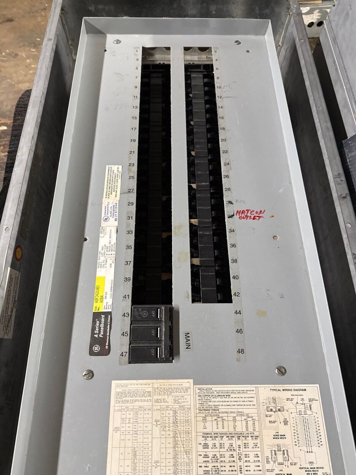 GE AQF3421ABX Panelboard 125A 208Y/120V 3PH 4W 42Space Main THQB32100 MCB Indoor P016 Used