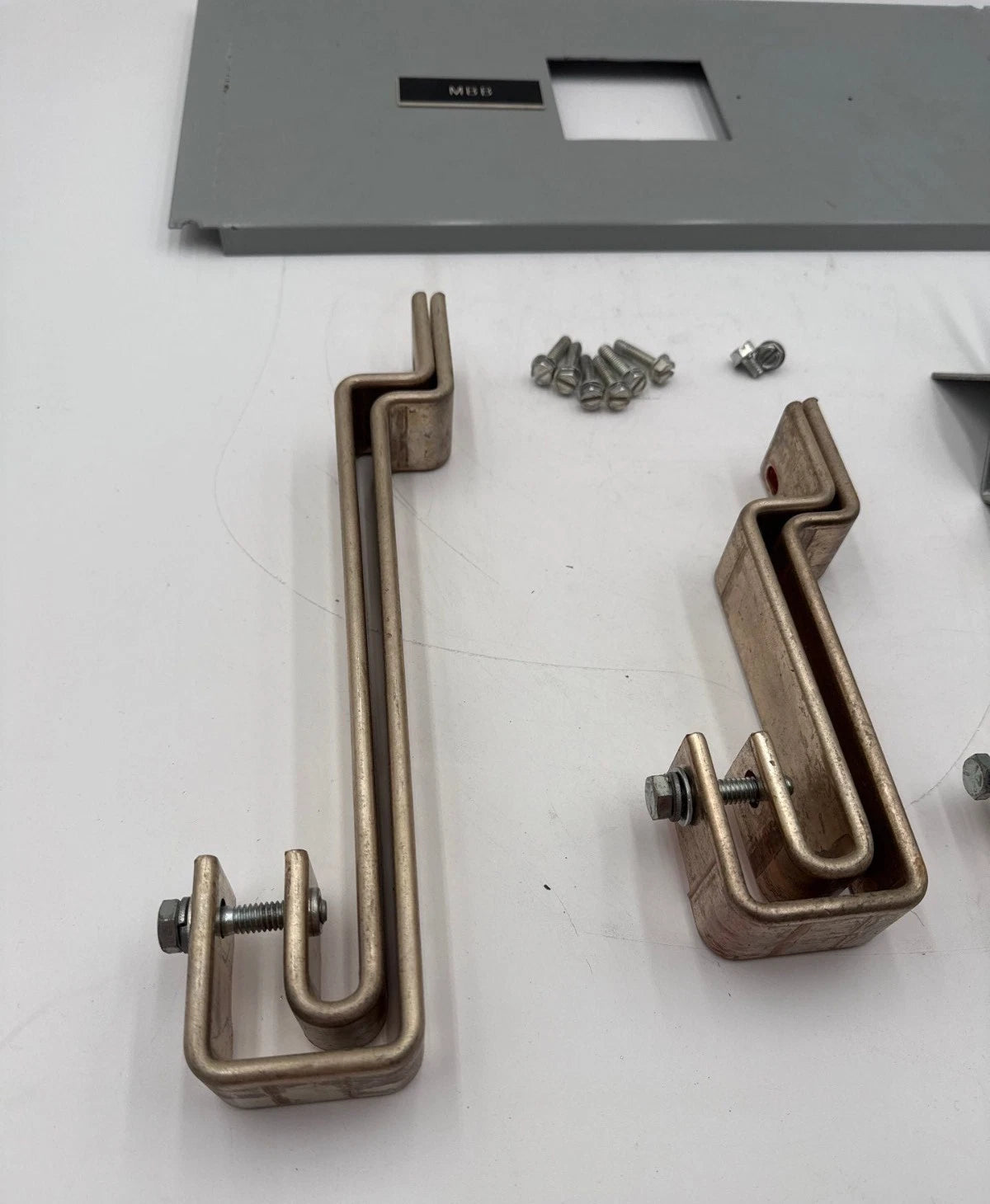 Siemens SJ1 Mounting Hardware 200-400A 600V 3P JD JXD LXD Frame Breaker 19" Used