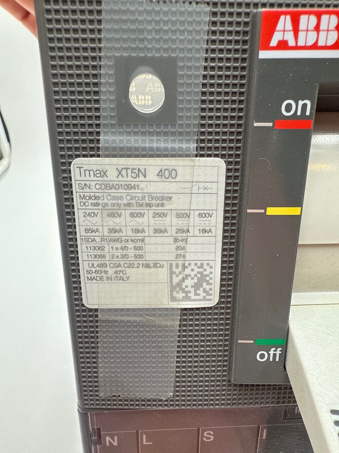 ABB XT5NU340AFYN000XXX ReliaGear Circuit Breaker 400A 3P 600V XT5N 400 400 Amp New