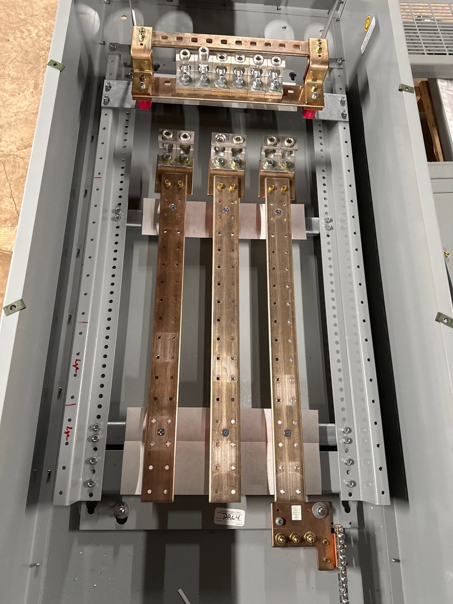 Eaton PRL4 Panelboard 600A 480/277V 3PH 4W MLO Panel 600 Amp 24 Space BX2457P Used