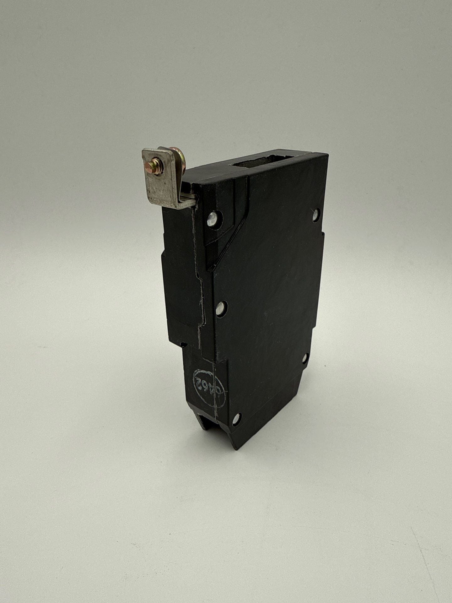 GE TEY115 Bolt On Circuit Breaker 15A 1P 277V TEY 15 Amp 1 Pole Used