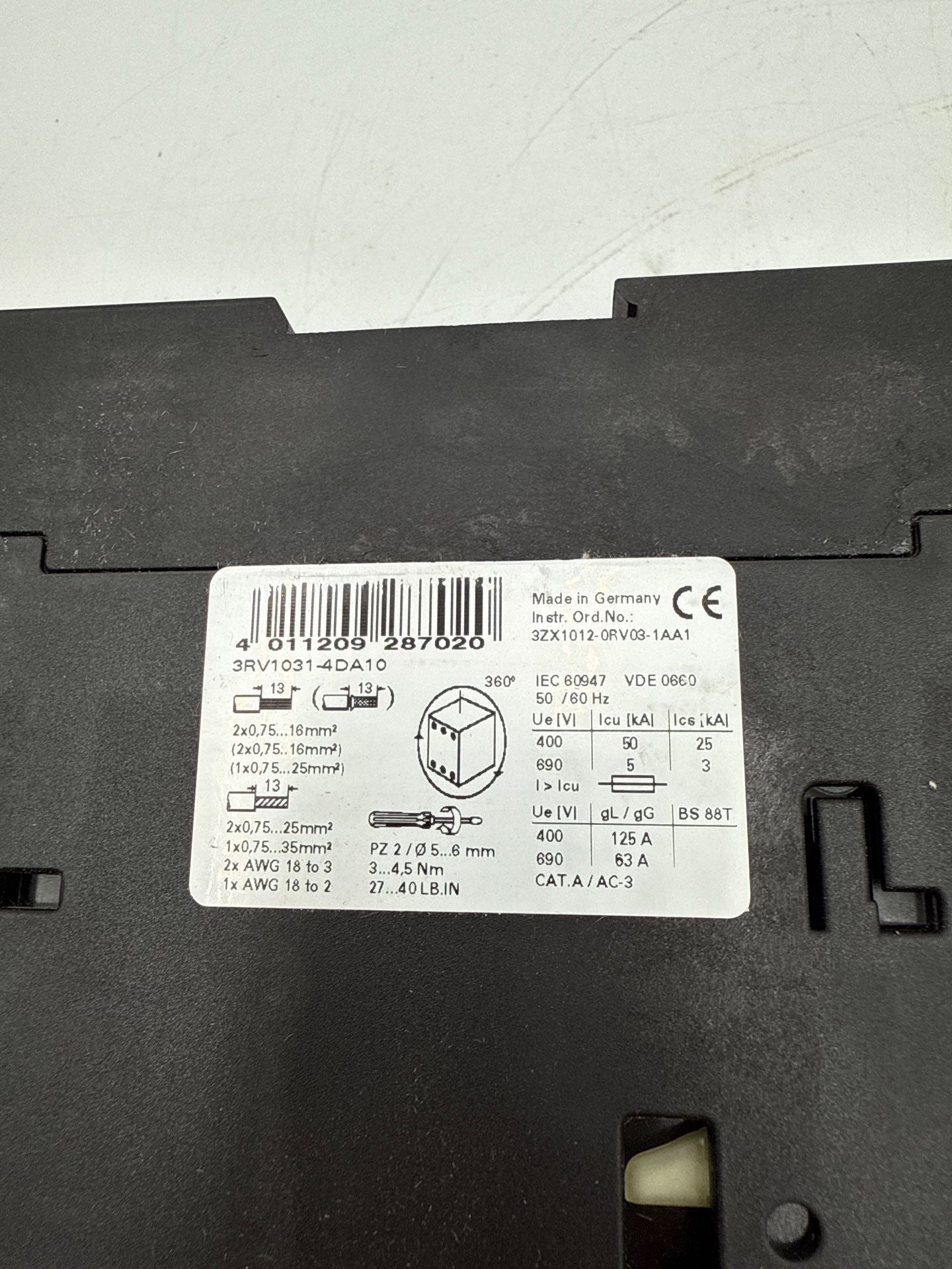 Siemens 3RV1031-4DA10 Circuit Breaker Motor Protector 18-25A 3P Size S2 New