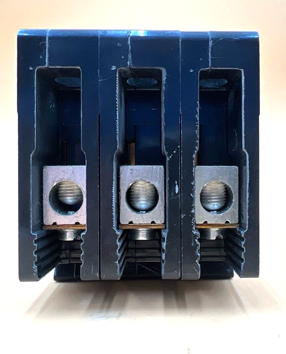 Square D EDB34040 New