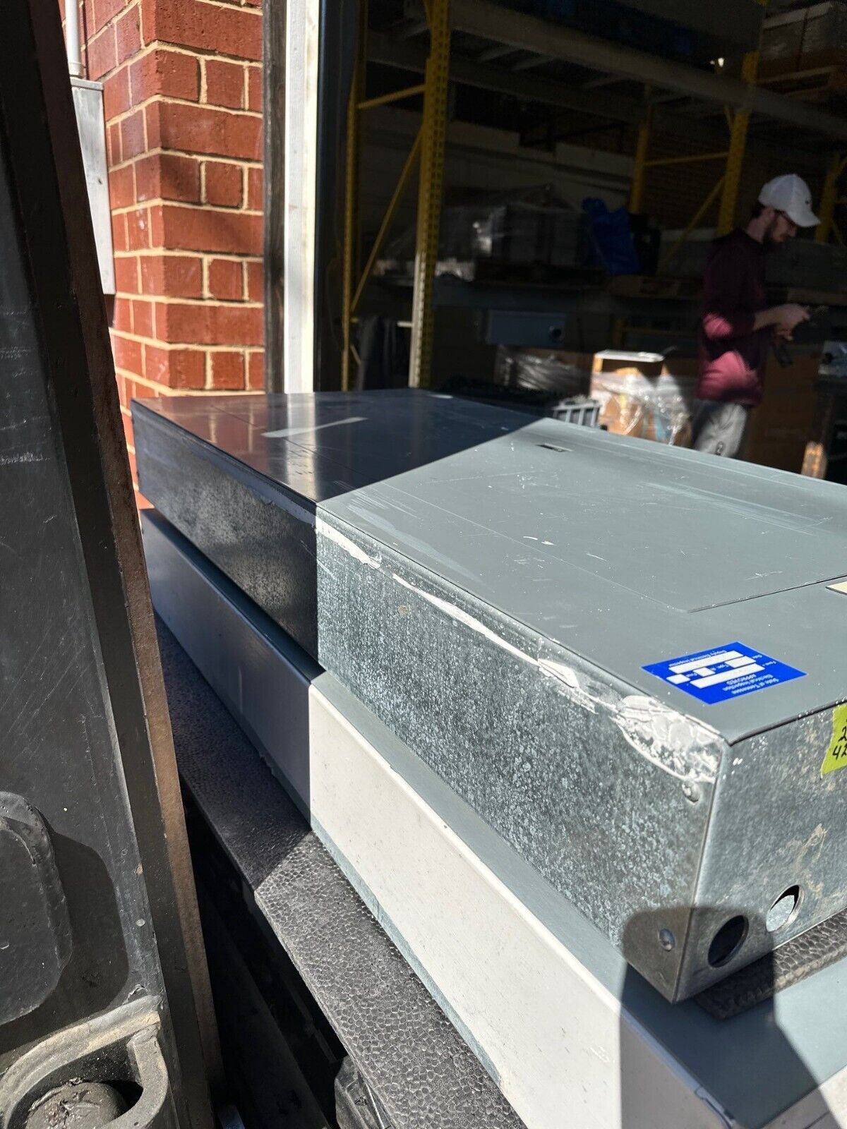 Square D NF Panelboard 250A 600Y/347V 3PH 4W Indoor Encl Main Lug 42 Circuit MLO P328 Used