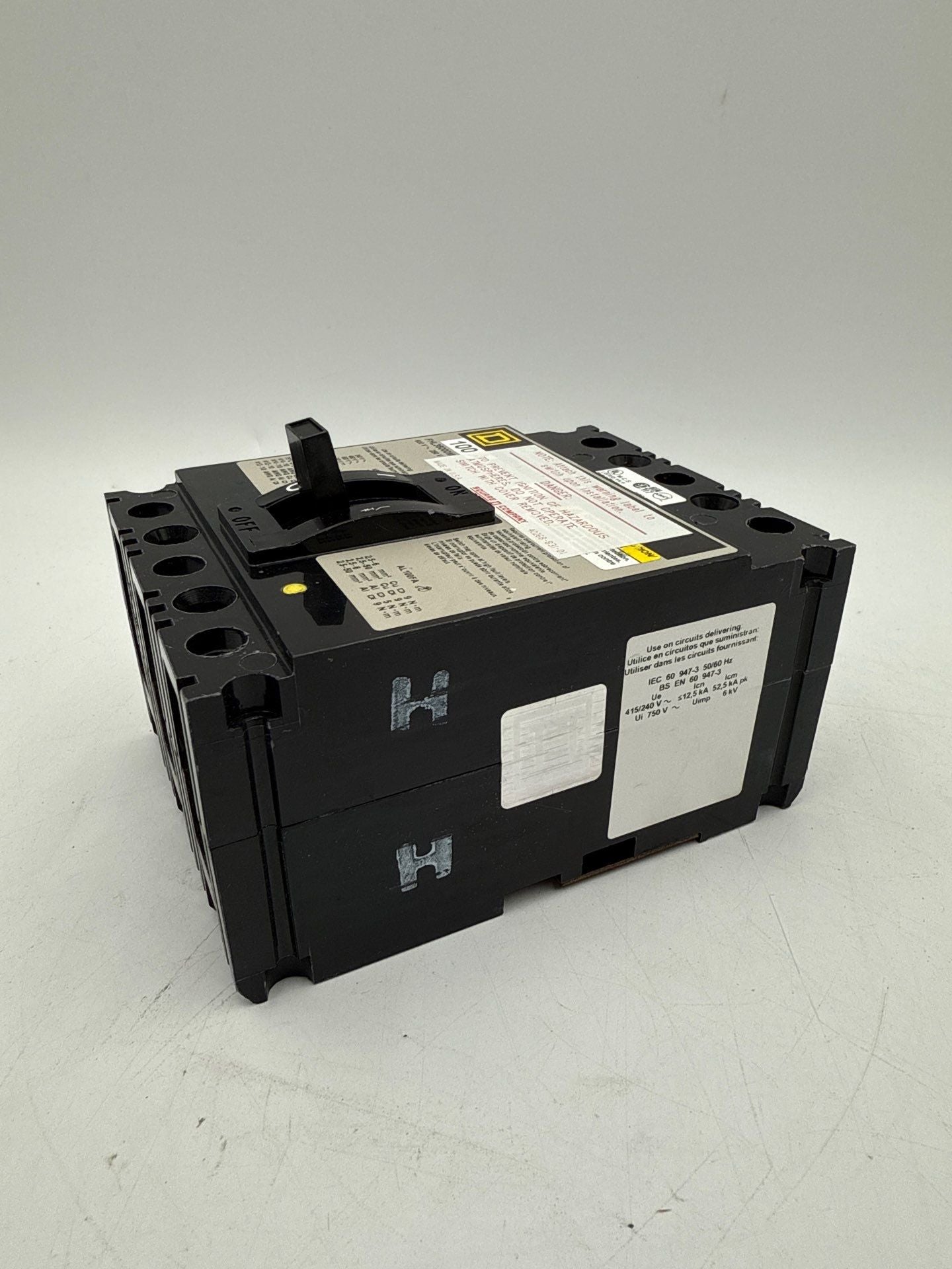 Square D FHL36000M Circuit Breaker 100A 3P 600V 3PH FHL 3 pole 100 Amp Used