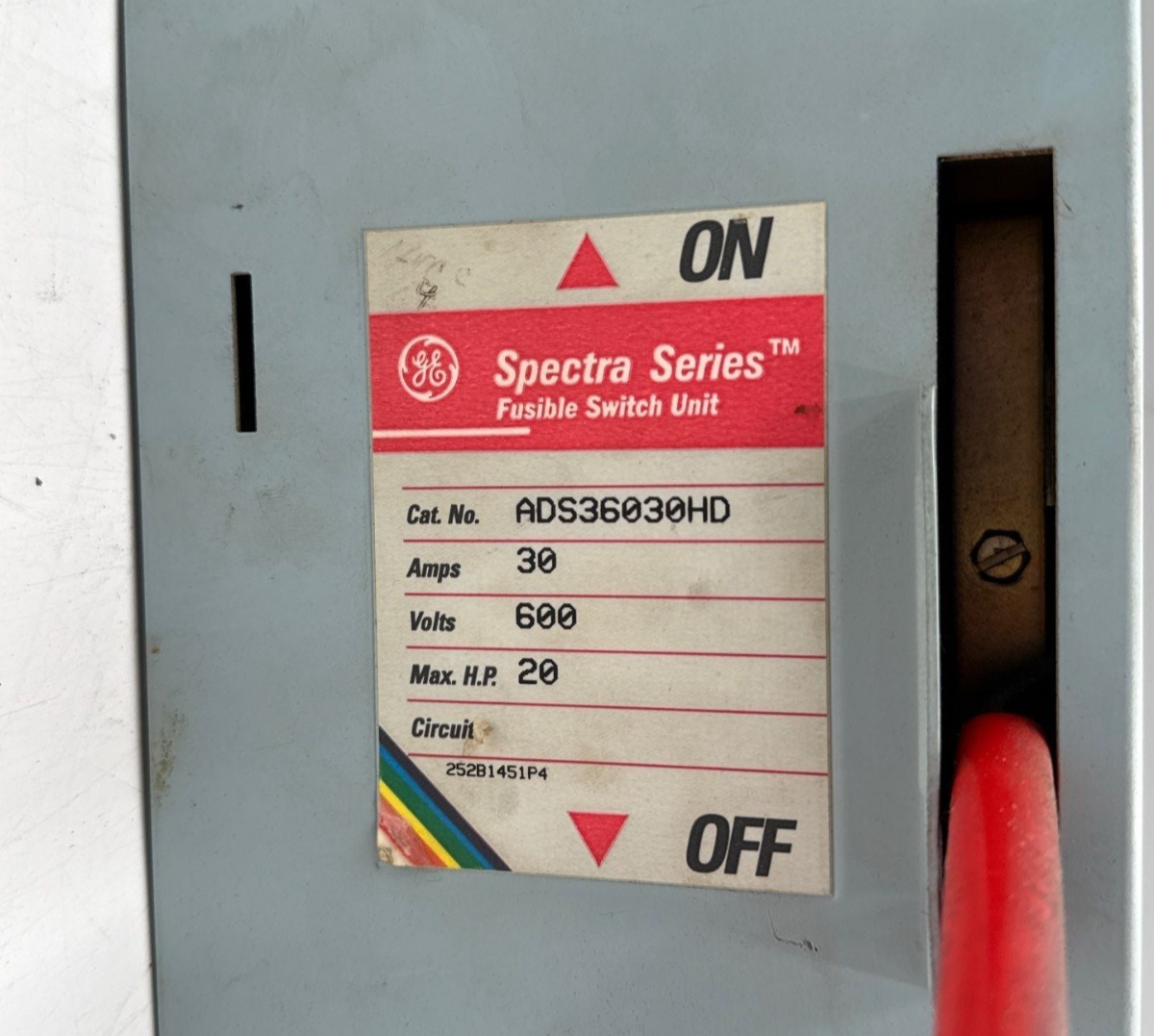 GE ADS36030HD Fusible Panelboard Switch 30A 3P 600V SPECTRA SERIES 30 Amp 3 Pole Used